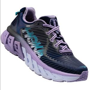 Hoka One One Arahi Running Shoe